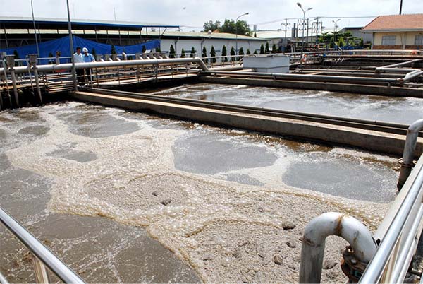 Các đối tượng cần thực hiện quan trắc nước thải định kỳ theo quy định của Luật Bảo vệ Môi trường